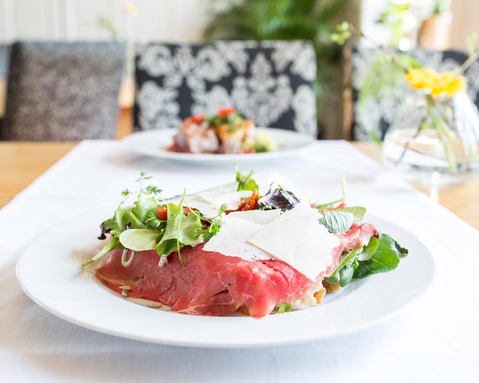 Hotel Restaurant De Buizerd Langedijk Экстерьер фото