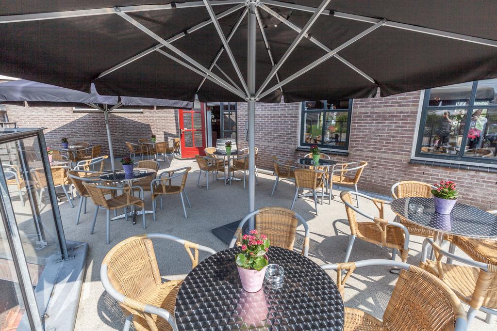 Hotel Restaurant De Buizerd Langedijk Экстерьер фото
